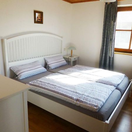 Ferienwohnung Boesch Taching am See エクステリア 写真