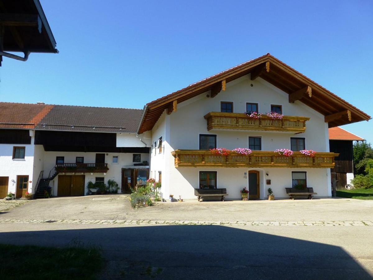 Ferienwohnung Boesch Taching am See エクステリア 写真
